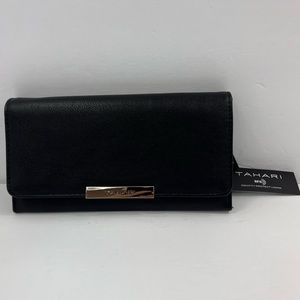 ⭐️TAHARI💯 WOMENS BLACK, WALLET, VEGAN LEATHER, RFID PROTECTED